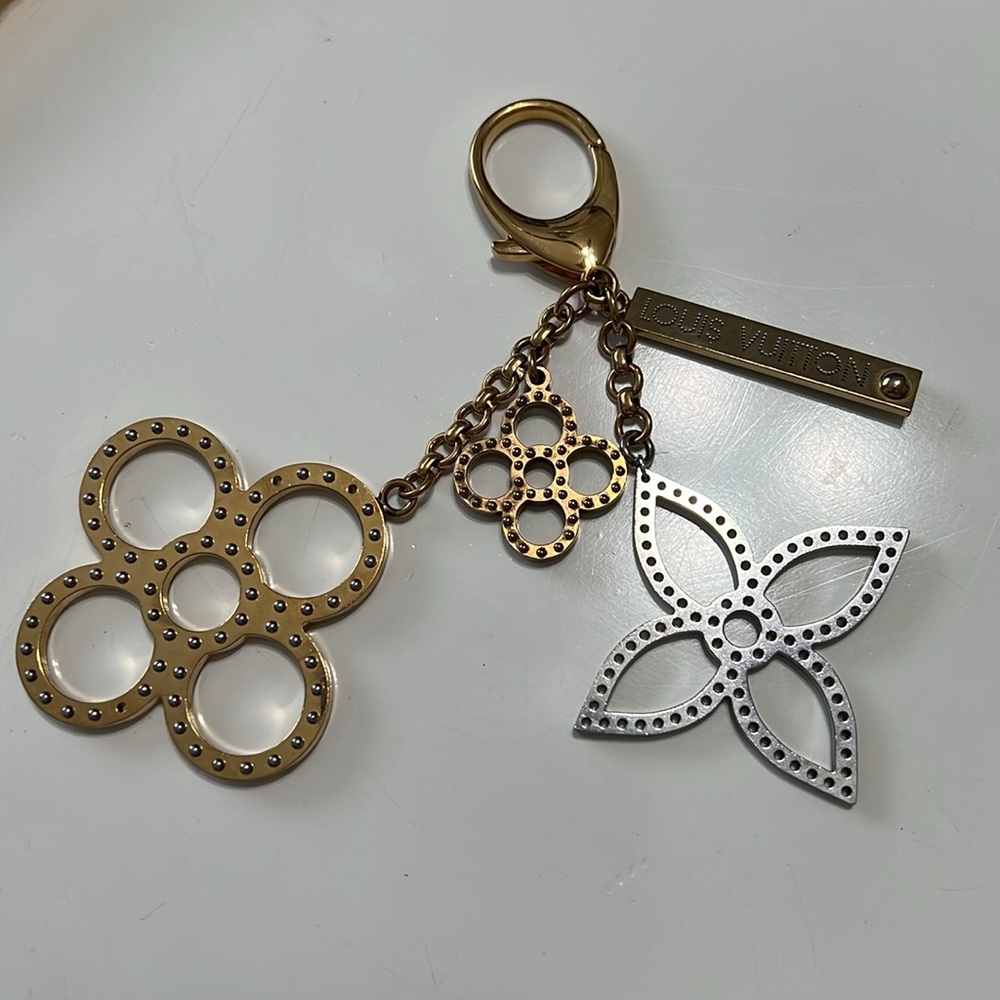 Louis Vuitton Bag Charm Gold Silver - Picture 7 of 16